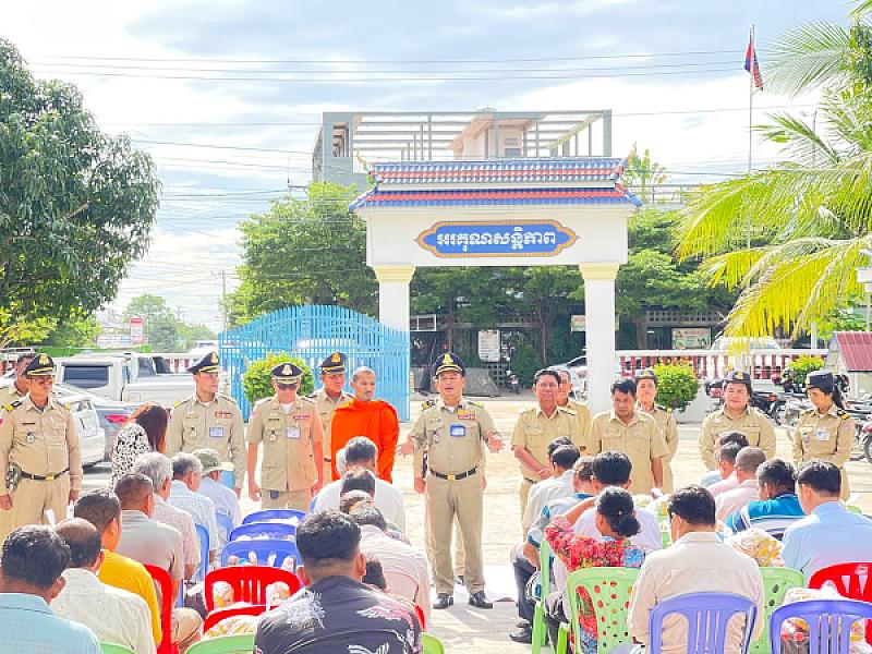 Phnom Penh City Veterans Association Representatives Visit 26 Families of Veterans in Prey Sar Subdistrict