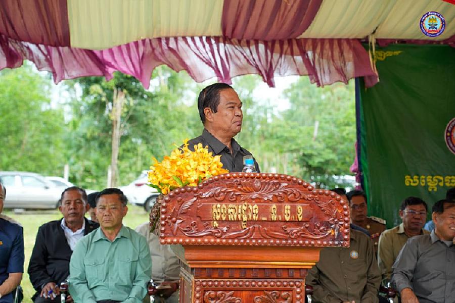 ឯកឧត្តមកិត្តិសង្គហបណ្ឌិត គន់ គីម  អញ្ជើញក្នុងពិធីសម្ពោធទីស្នាក់ការសមាគមអតីតយុទ្ធជនខេត្តបន្ទាយមានជ័យ ជាអំណោយដ៏ថ្លៃថ្លារបស់សម្តេចតេជោ ហ៊ុន សែន ប្រធានសមាគមអតីតយុទ្ធជនកម្ពុជា កសាងដោយអ្នកឧកញ៉ា ម៉ម វណ្ណឌី - Image 3