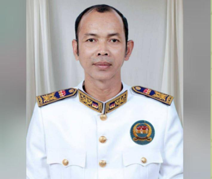 Mr. Mai Hongsrieng  contributed $100 to organize the Extraordinary General Assembly of the Cambodian Veterans Association nationwide