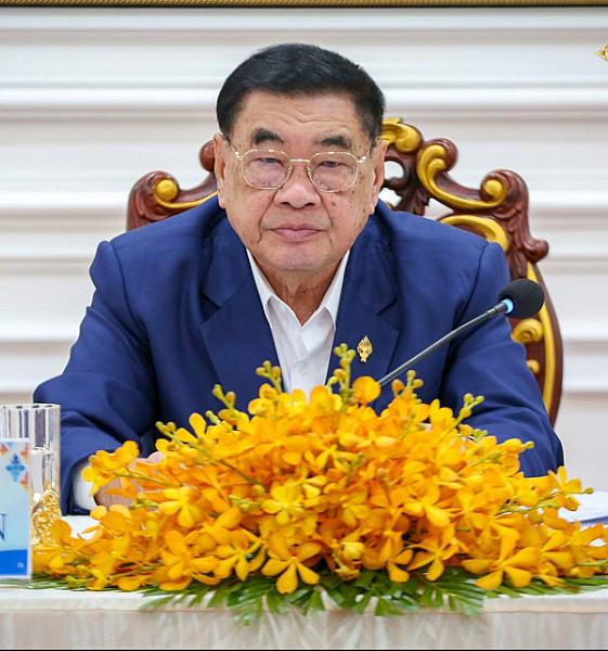 His Excellency Dr. Cheam Yeap, has contributed 3 million riels to organize the Extraordinary General Assembly of the Cambodian Veterans Association nationwide