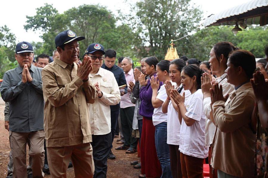His Excellency Dr. Kun Kim invites to pay respects to the martyred soldier, Brigadier General Ek Soy Pros in Oddar Meanchey Province