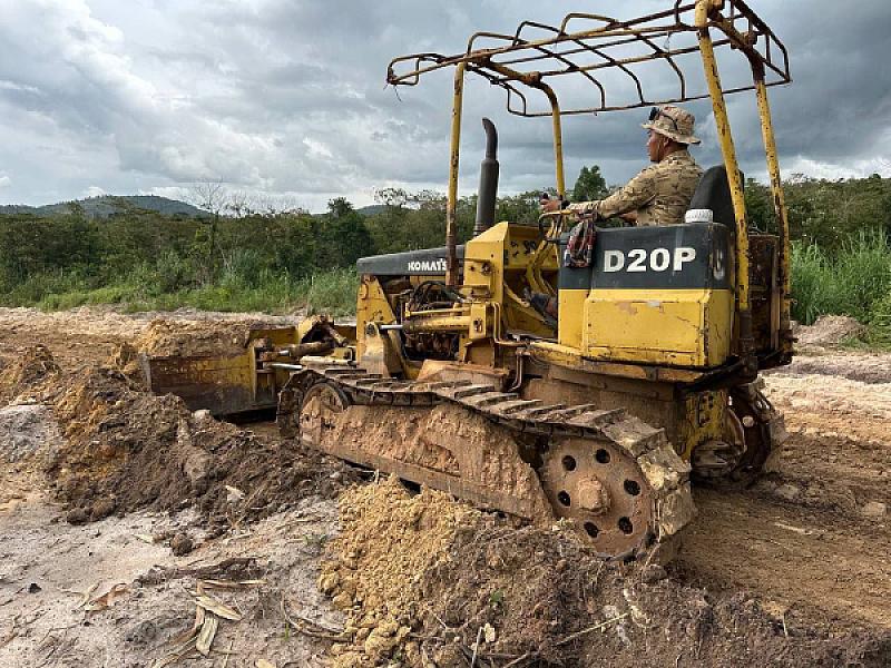 HE Eng Chamroeun provides funding for the construction of a 550-meter-long red gravel road in the social concession land of Preah Sihanouk Province