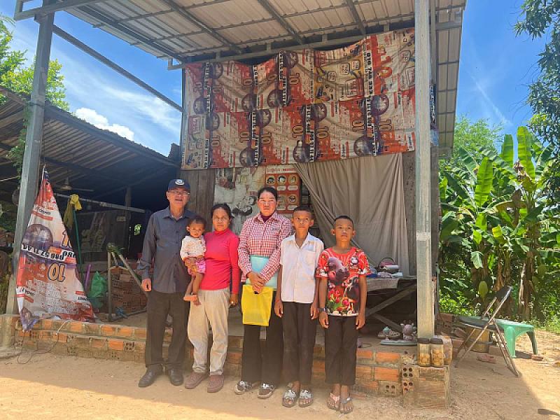 Samdech Kittiprittbandit Bun Rany Hun Sen has donated a house to frontline soldiers who are facing difficulties
