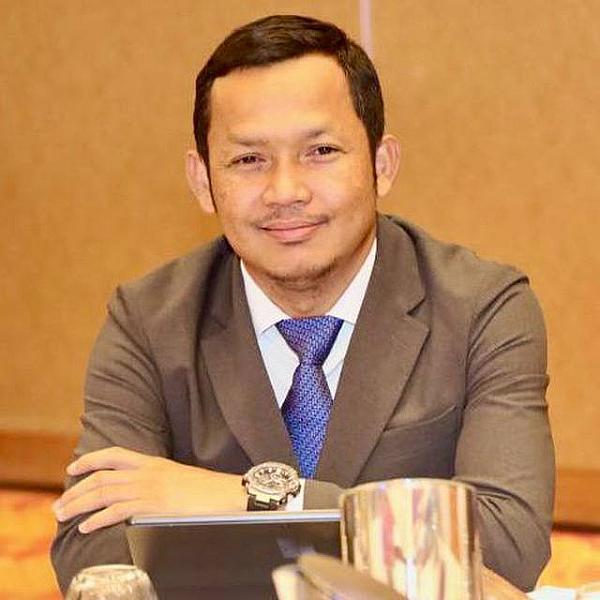 Mr. So Socheat donated 1,250,000 riels to organize an extraordinary general assembly nationwide representing the Cambodian War Veterans Association.