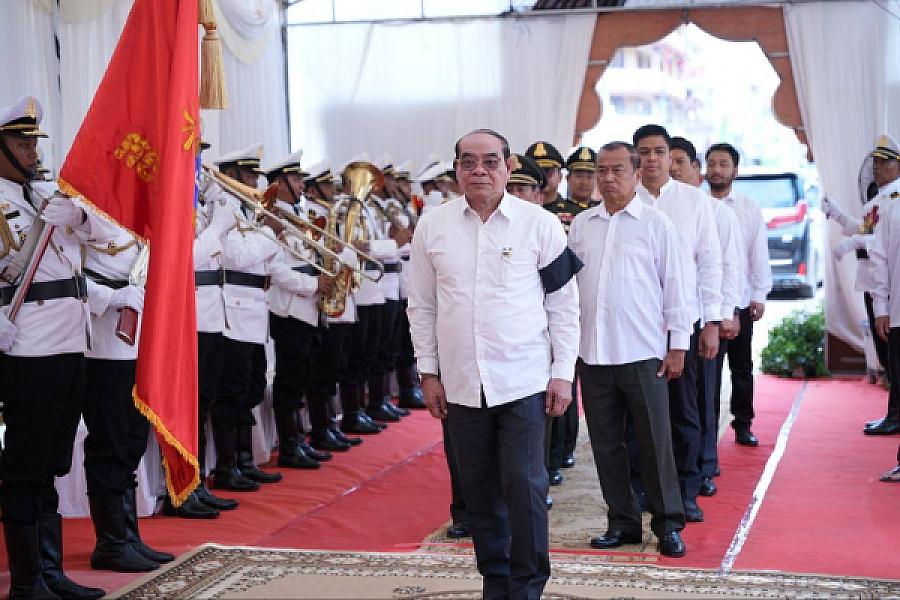 His Excellency Lieutenant General Seak Socheat led a delegation to pay tribute to the late Lieutenant General Chan Lumphat.