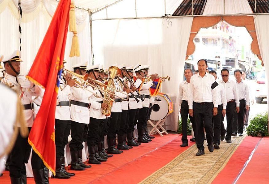 ឯកឧត្តម គីម រិទ្ធី អញ្ជើញគោរពវិញ្ញាណក្ខន្ធសព ឯកឧត្តម ឧត្តមសេនីយ៍ឯក ច័ន្ទ លំផាត់ - Image 2