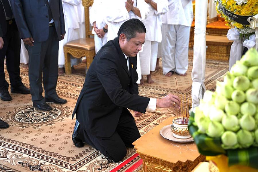 ឯកឧត្តម ប៉ែន កុសល្យ អញ្ជើញគោរពវិញ្ញាណក្ខន្ធសព ឯកឧត្តម ឧត្តមសេនីយ៍ឯក ច័ន្ទ លំផាត់ - Image 6