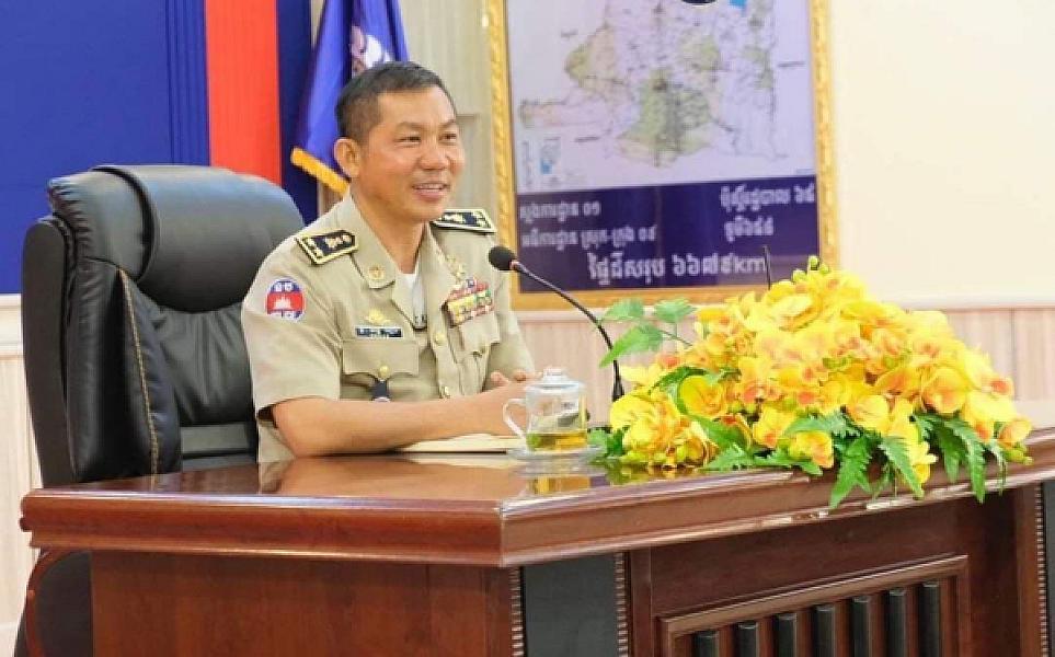 Major General Sit Loh, Commissioner of Banteay Meanchey Provincial Police, has donated $2,500 to organize the Extraordinary General Assembly of the Cambodian Veterans Association nationwide