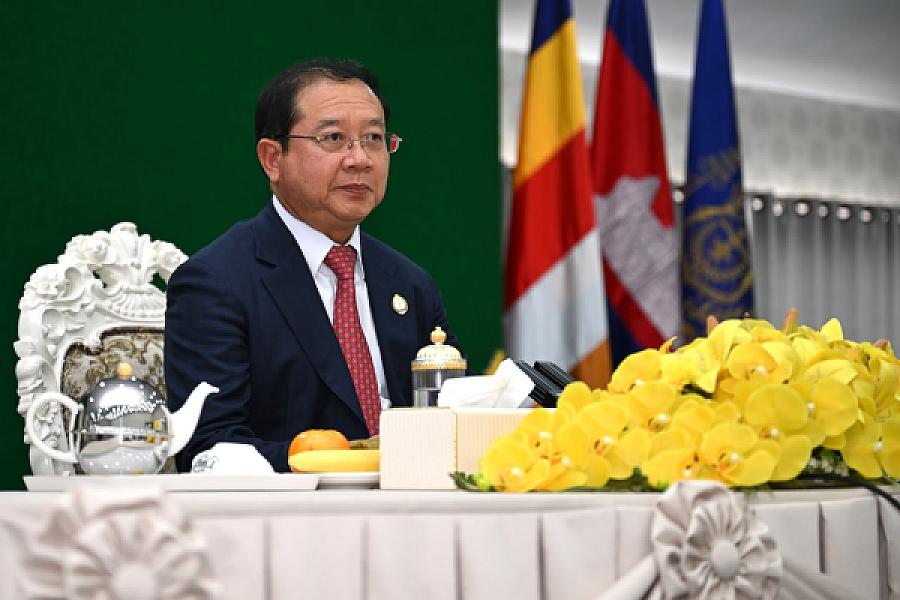 His Excellency Professor Chheang Ra, Minister of Health, has contributed $10,000 to organize the Extraordinary General Assembly of the Cambodian Veterans Association nationwide