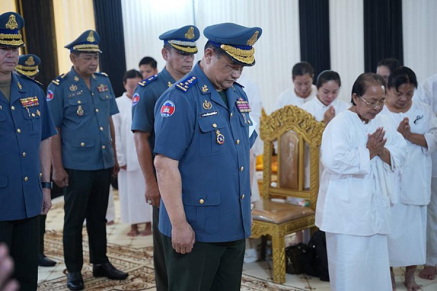Lieutenant General Sin Sophanny invites to pay respects to the late Lieutenant General Chan Lumphat