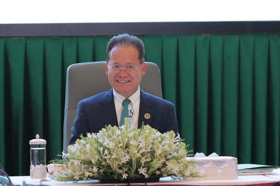 His Excellency Eang Sophallet, Minister of Environment and member of the Standing Committee of the Cambodian Veterans Association, has contributed $10,000 to organize the Extraordinary General Assembly of the Cambodian Veterans Association nationwide
