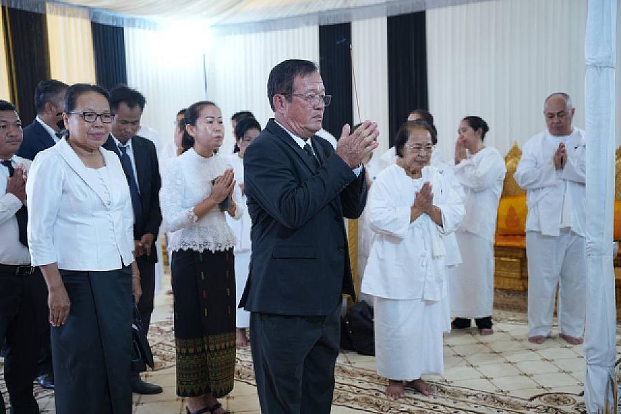 លោក ឡាយ បូរ៉ា អញ្ជើញគោរពវិញ្ញាណក្ខន្ធសព ឯកឧត្តម ឧត្តមសេនីយ៍ឯក ច័ន្ទ លំផាត់ - Image 6