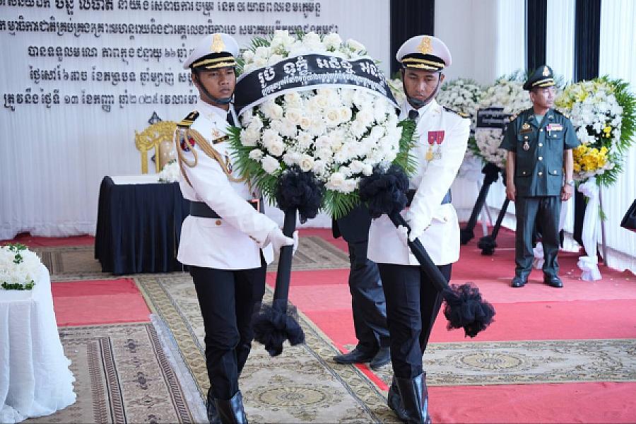 លោក ឡាយ បូរ៉ា អញ្ជើញគោរពវិញ្ញាណក្ខន្ធសព ឯកឧត្តម ឧត្តមសេនីយ៍ឯក ច័ន្ទ លំផាត់ - Image 9