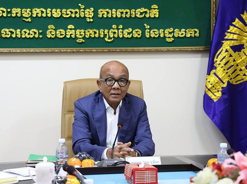 His Excellency Kep Choptema Chairman of the Committee on Interior, National Defense, Public Service, has donated 2,000,000 riel (two million riels) to organize an extraordinary general assembly of representatives of the Cambodian Veterans Association nationwide