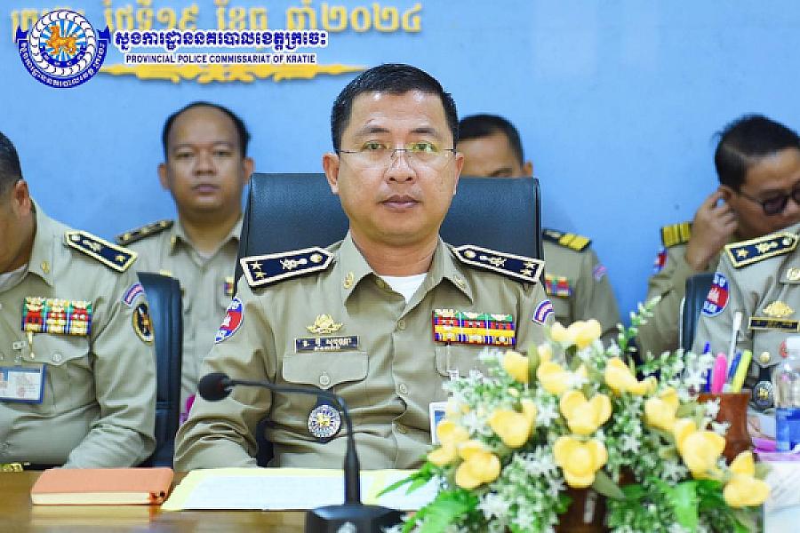 Major General Ou Sobunna, Provincial Police Commissioner and President of Kratie Provincial Committee, has donated 2,000,000 riels to organize the Extraordinary General Assembly of the Cambodian Veterans Association nationwide
