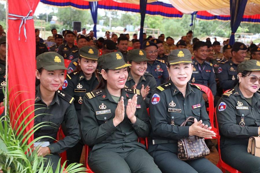 ឯកឧត្តមកិត្តិសង្គហបណ្ឌិត គន់ គីម អញ្ជើញសម្ពោធទីស្នាក់សមាគមអតីតយុទ្ធជនកម្ពុជាខេត្តកំពង់ធំ - Image 35