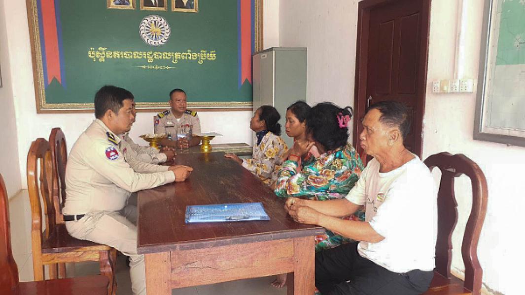 ស.អ.ក  ស្រុកអន្លង់វែង នាំយកថវិកាបេឡាមរណសង្រ្គោះជូនគ្រួសារសពអតីតយុទ្ធជនមួយគ្រួសារ - Image 4