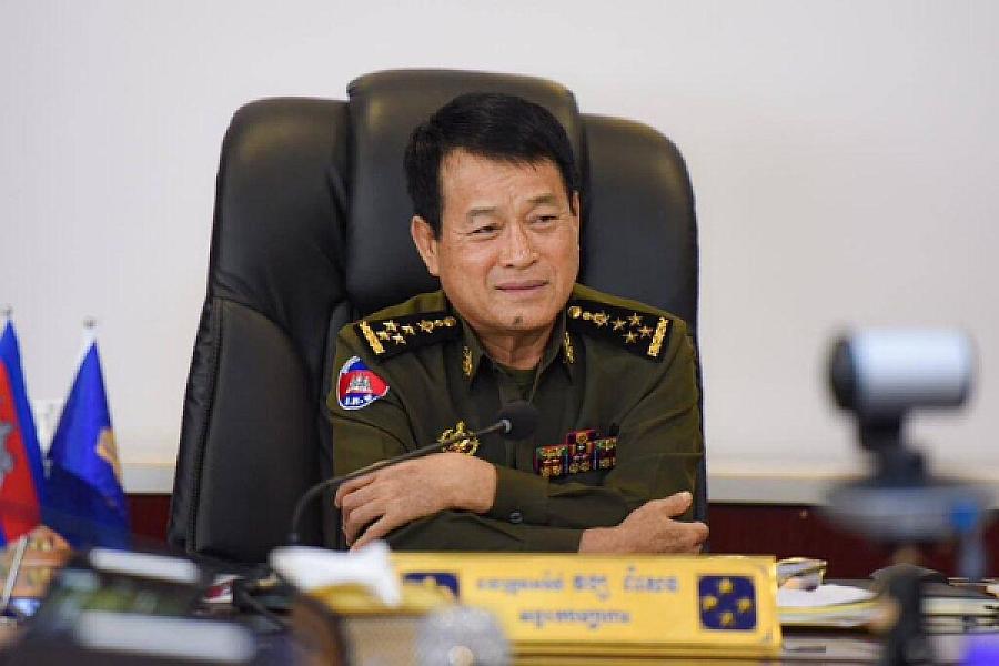 His Excellency General Vong Pisen donated funds to support the construction of two houses for veterans and retirees.