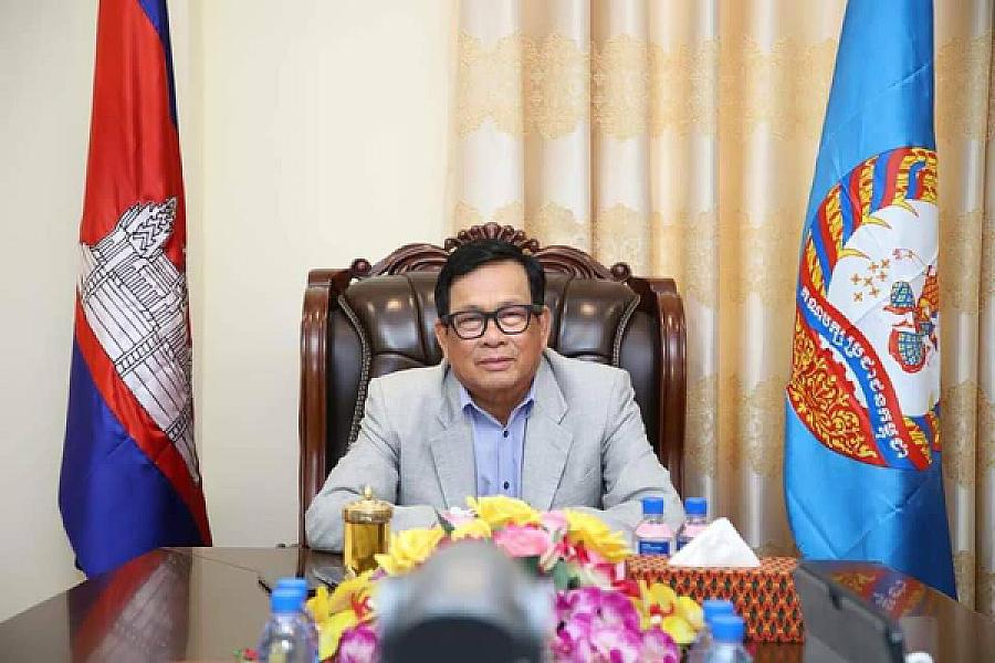 His Excellency Dr. Ith Samheng donated funds to support the construction of three houses for veterans and retirees.