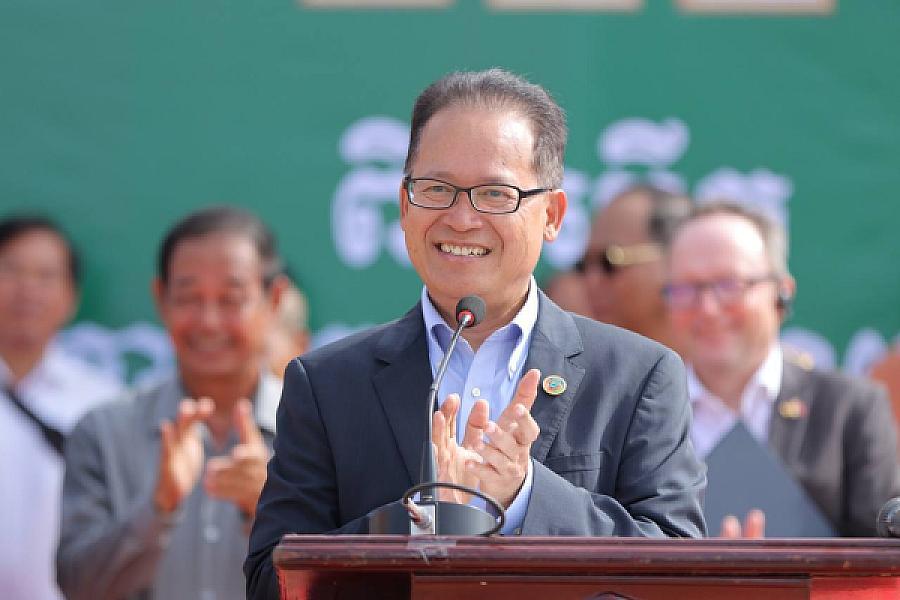 His Excellency Dr. Eang Sophallet donated funds to support the construction of 4 houses for veterans and retirees.