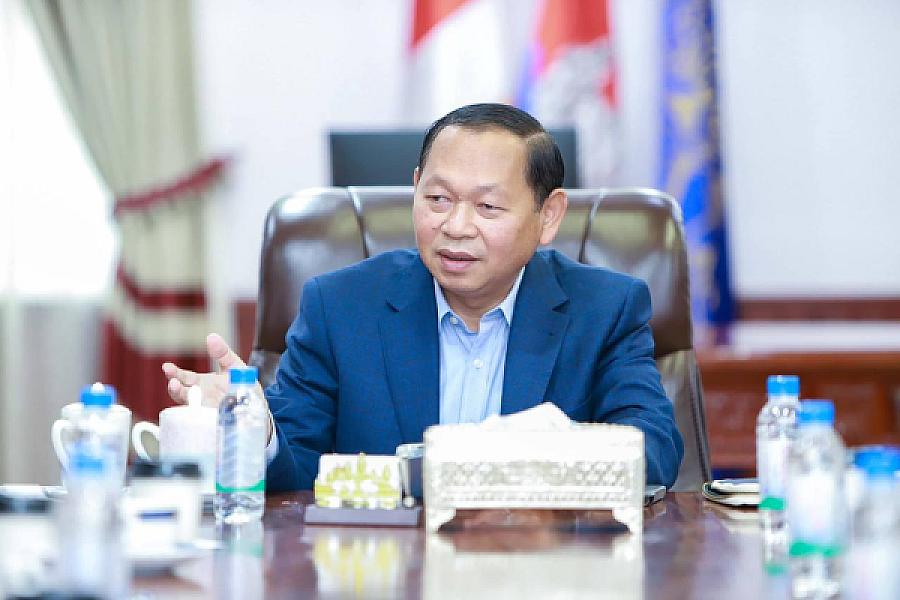 His Excellency Chhay Rithy Sen donated funds to support the construction of 4 houses for veterans and retirees