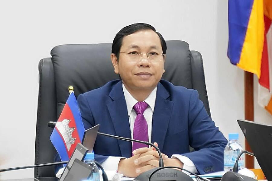 His Excellency Bin Trachhai donated funds to support the construction of two houses for veterans and retirees.