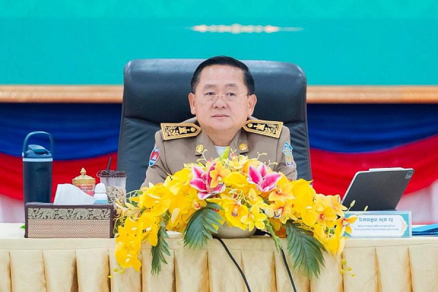 His Excellency Sok Loo donated funds to support the construction of one house for veterans and retirees