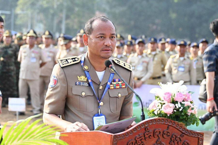 His Excellency Sun Sovannrith donated funds to support the construction of one house for veterans and retirees