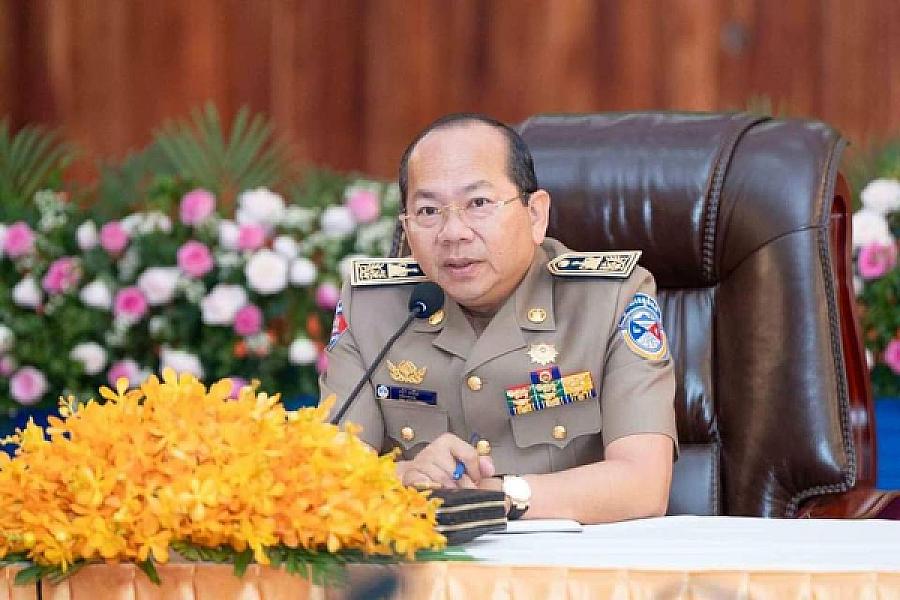 His Excellency Mao Thunin donated funds to support the construction of one house for veterans and retirees