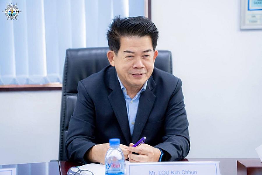 His Excellency Lou Kimchon donated funds to support the construction of three houses for veterans and retirees