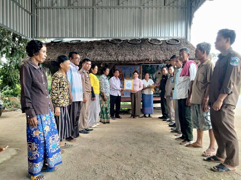 អ.ន.ក ខេត្តកំពង់ស្ពឺ នាំយកថវិកាបេឡាមរណសង្គ្រោះជូនគ្រួសារសពអតីតយុទ្ធជនចំនួន ៤គ្រួសារ - Image 2