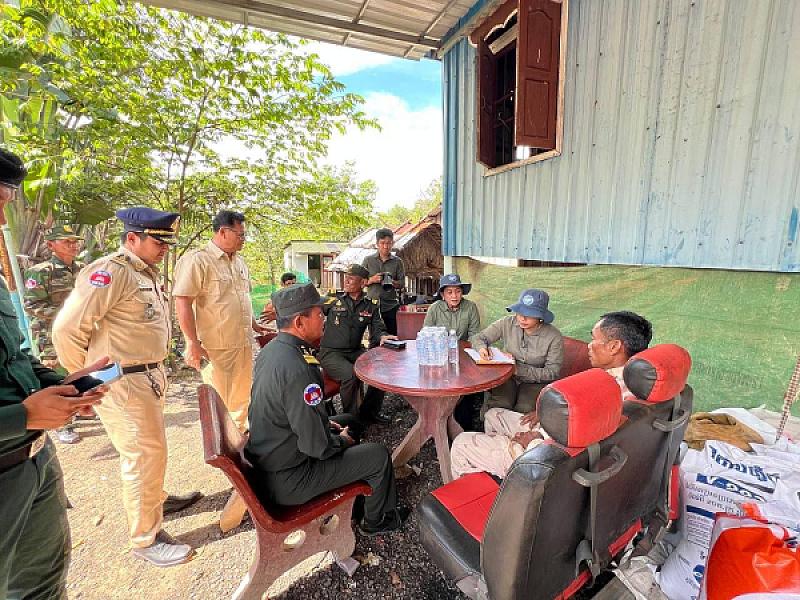 អ.ន.ក ខេត្តព្រះសីហនុ ចុះជួបសំណេះសំណាលជាមួយអតីតយុទ្ធជន ដែលគ្មានដី និងផ្ទះ ស្នាក់នៅចំនួន ៦គ្រួសារ  - Image 5