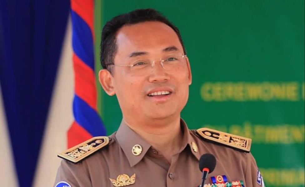 His Excellency Nuon Pharath, Governor of Kampong Thom Provincial Government, contributed $3,000 to organize an extraordinary general assembly nationwide representing the Cambodian War Veterans Association.