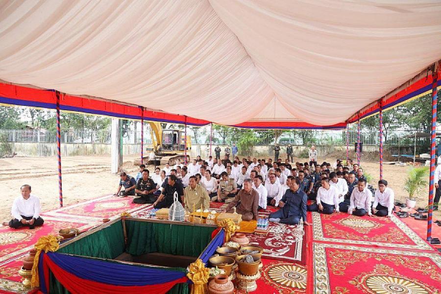 ឯកឧត្តម គន់ គីម អញ្ជើញជាអធិបតីក្នុងពិធីបញ្ចុះបឋមសិលាសាងសង់ទីស្នាក់ការ អ.ន.ក ខេត្តកណ្តាល - Image 8