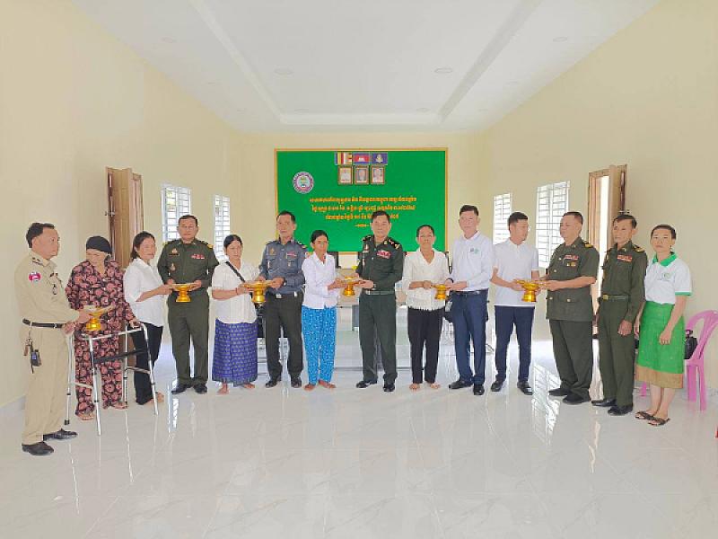 អ.ន.ក ខេត្តកំពង់ឆ្នាំង នាំយកថវិកាបេឡាមរណសង្គ្រោះជូនគ្រួសារសពអតីតយុទ្ធជនចំនួន ៦គ្រួសារ - Image 9