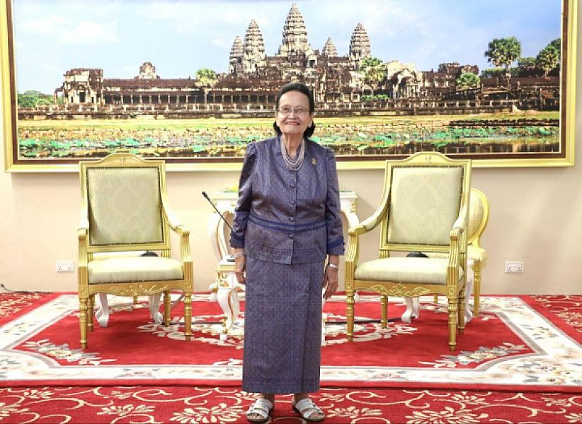 His Excellency, Honorable Doctor Ty Borasi, Advisor to Samdech Akka Moha Sena Padei Techo Hun Sen, President of the Senate, donated 4,000,000 riels to organize the Extraordinary General Assembly of the Cambodian Veterans Association nationwide