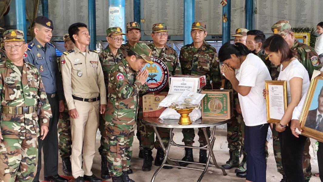 អ.ន.ក ខេត្តកោះកុង  នាំយកថវិកាបេឡាមរណសង្គ្រោះប្រគល់ជូនគ្រួសារសពអតីតយុទ្ធជនមួយគ្រួសារ - Image 4