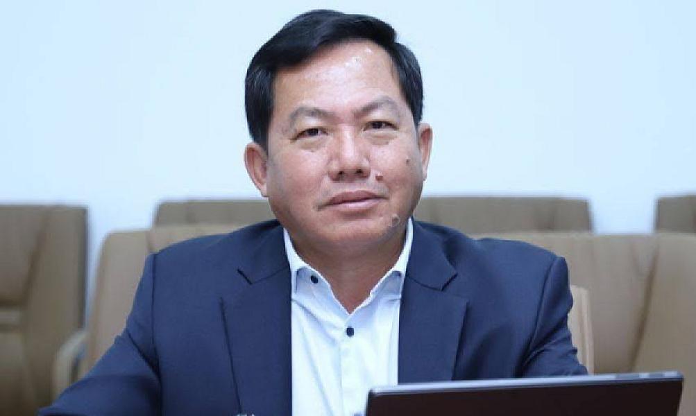 Mr. Taing Menglan, Deputy Governor of Kandal Province, has contributed 400,000 riels to organize the Extraordinary General Assembly of the Cambodian Veterans Association nationwide