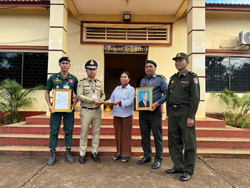 អ.ន.ក ខេត្តត្បូងឃ្មុំ នាំយកថវិកាបេឡាមរណសង្គ្រោះជូនគ្រួសារសពអតីតយុទ្ធជនចំនួន ៣គ្រួសារ - Image 2