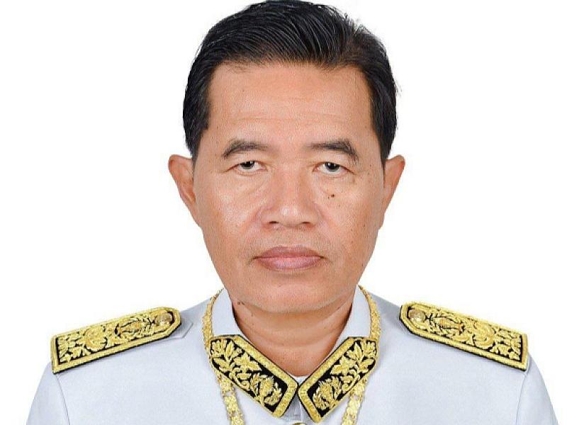 His Excellency Ouk Sitthit, Member of the 7th Committee of the National Assembly, has contributed 1 million riel to organize the Extraordinary General Assembly of the Cambodian Veterans Association nationwide
