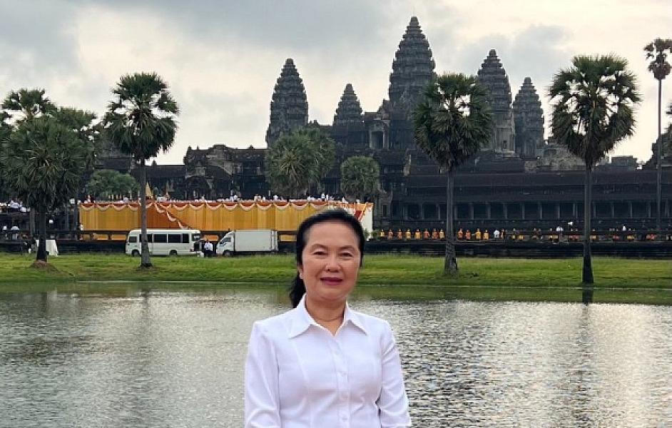 Her Excellency Tep Sothy, Undersecretary of State of the Council of Ministers, has contributed 2 million riels to organize the Extraordinary General Assembly of the Cambodian Veterans Association nationwide