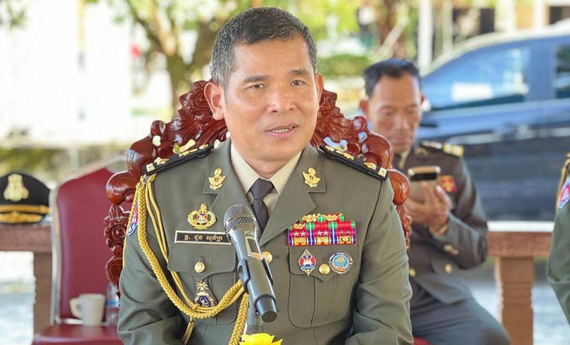ឧត្តមសេនីយ៍ត្រី ជួន សុភ័ក្រ មេបញ្ជាការតំបន់ប្រតិបត្តិការសឹកររងខេត្តកោះកុង និងជាប្រធាន ស.អ.ក ខេត្ត ចូលរួមឧបត្ថម្ភថវិកាចំនួន ៥០០ដុល្លារ ដើម្បីរៀបចំមហាសន្និបាតវិសាមញ្ញតំណាងសមាគមអតីតយុទ្ធជនកម្ពុជាទូទាំងប្រទេស