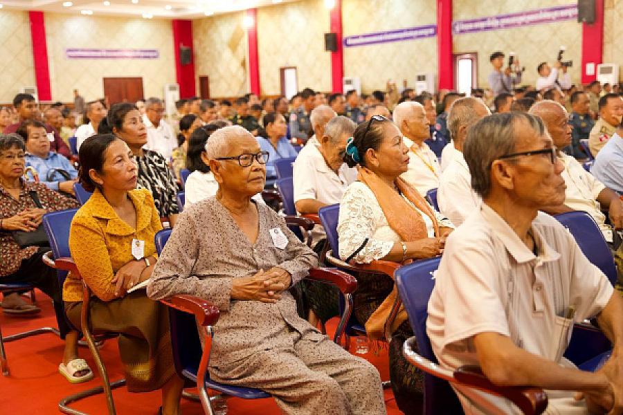 ឯកឧត្តម គន់ គីម អញ្ជើញប្រកាសសមាសភាពថ្នាក់ដឹកនាំគណៈកម្មាធិការសមាគមអតីតយុទ្ធជន និងនិវត្តជន ខេត្តកំពត - Image 57