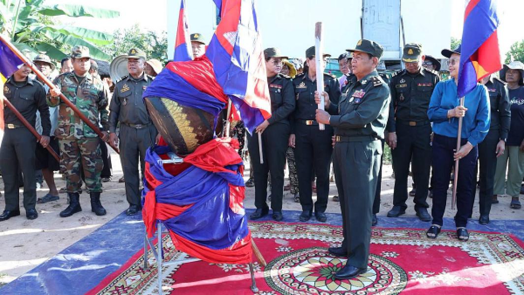 Major General Som Sun nd his wife led colleagues to organize a ceremony to celebrate the transformation of the Cambodian Memorial from a crime scene to a center of reconciliation and peace on the World Heritage List
