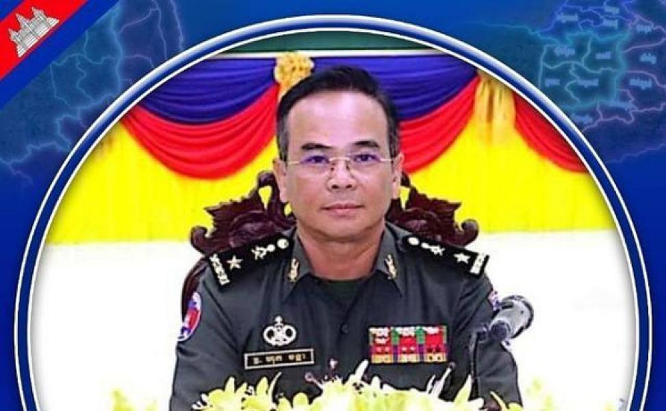 Brigadier General Hok Chan, Commander of the Kampot Military Operations Area, has donated 2,000,000 riels to organize the Extraordinary General Assembly of the Cambodian Veterans Association nationwide