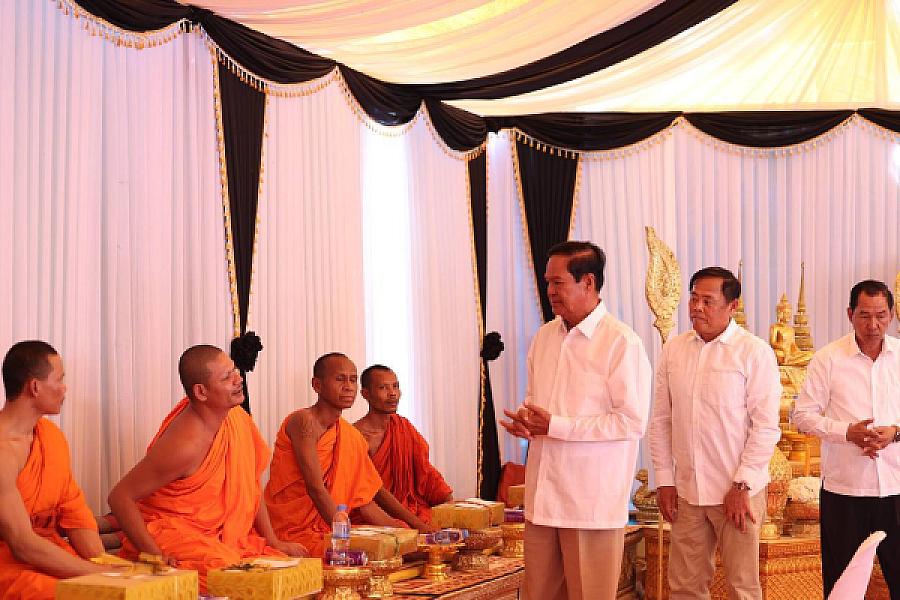 ថវិកា និងសាររំលែកមរណទុក្ខរបស់សម្តេចធិបតី ហ៊ុន ម៉ាណែត បានប្រគល់ជូនគ្រួសារវីរកងទ័ពពលី ក្នុងខេត្តឧត្តរមានជ័យ  - Image 6