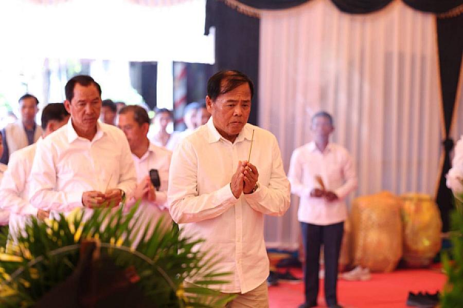 ថវិកា និងសាររំលែកមរណទុក្ខរបស់សម្តេចធិបតី ហ៊ុន ម៉ាណែត បានប្រគល់ជូនគ្រួសារវីរកងទ័ពពលី ក្នុងខេត្តឧត្តរមានជ័យ  - Image 9