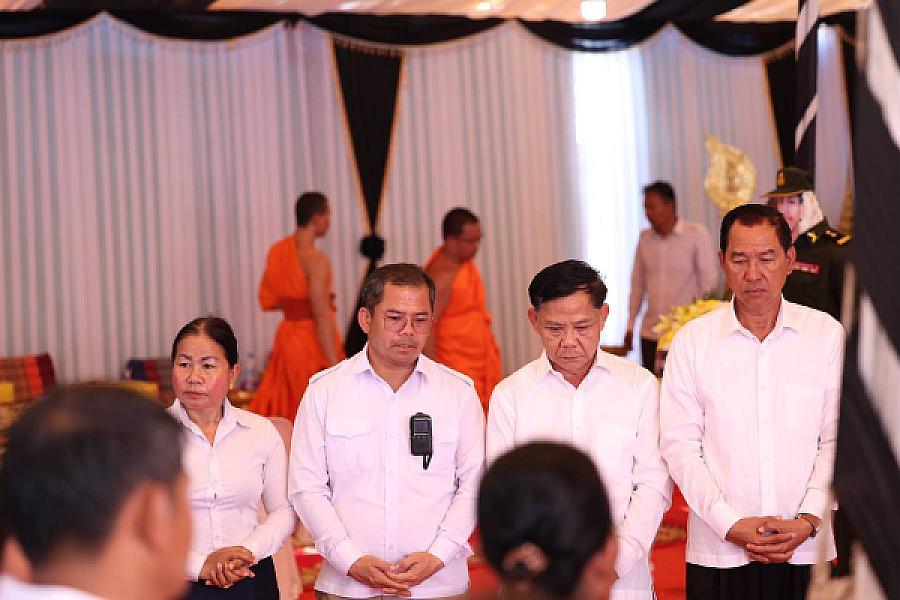 ថវិកា និងសាររំលែកមរណទុក្ខរបស់សម្តេចធិបតី ហ៊ុន ម៉ាណែត បានប្រគល់ជូនគ្រួសារវីរកងទ័ពពលី ក្នុងខេត្តឧត្តរមានជ័យ  - Image 19