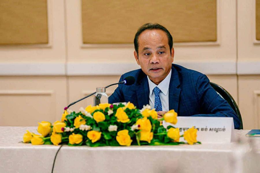 His Excellency Vong Sandap, Secretary of State of the Ministry of Economy and Finance, and His Excellency, have contributed 1 million riel to organize the Extraordinary General Assembly of the Cambodian Veterans Association nationwide