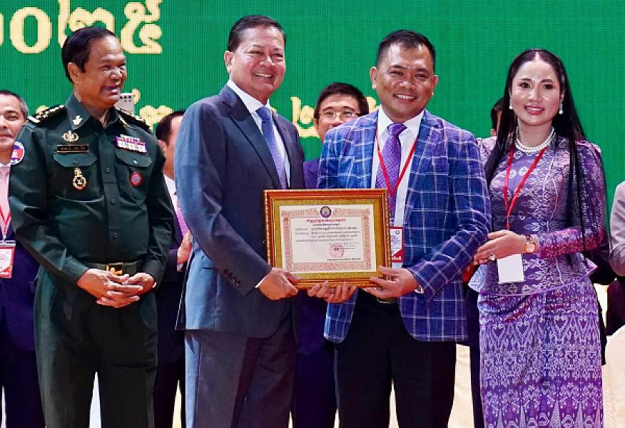 អ្នកឧកញ្ញា ម៉ម វណ្ណឌី បន្តជួយគាំទ្រអតីតយុទ្ធជន និងនិវត្តជន តាមរយៈគម្រោងចិញ្ចឹមជ្រូកកណ្ដុរ - Image 2